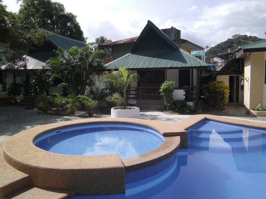 Seashore Beach Resort Puerto Galera Dış mekan fotoğraf