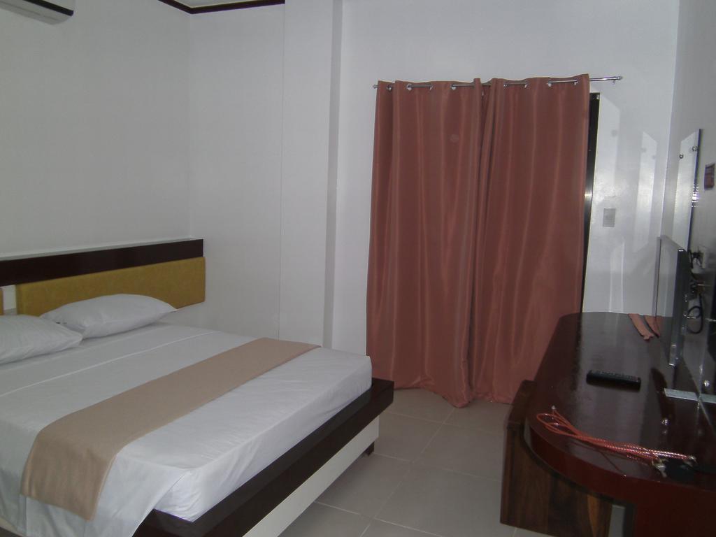Seashore Beach Resort Puerto Galera Dış mekan fotoğraf