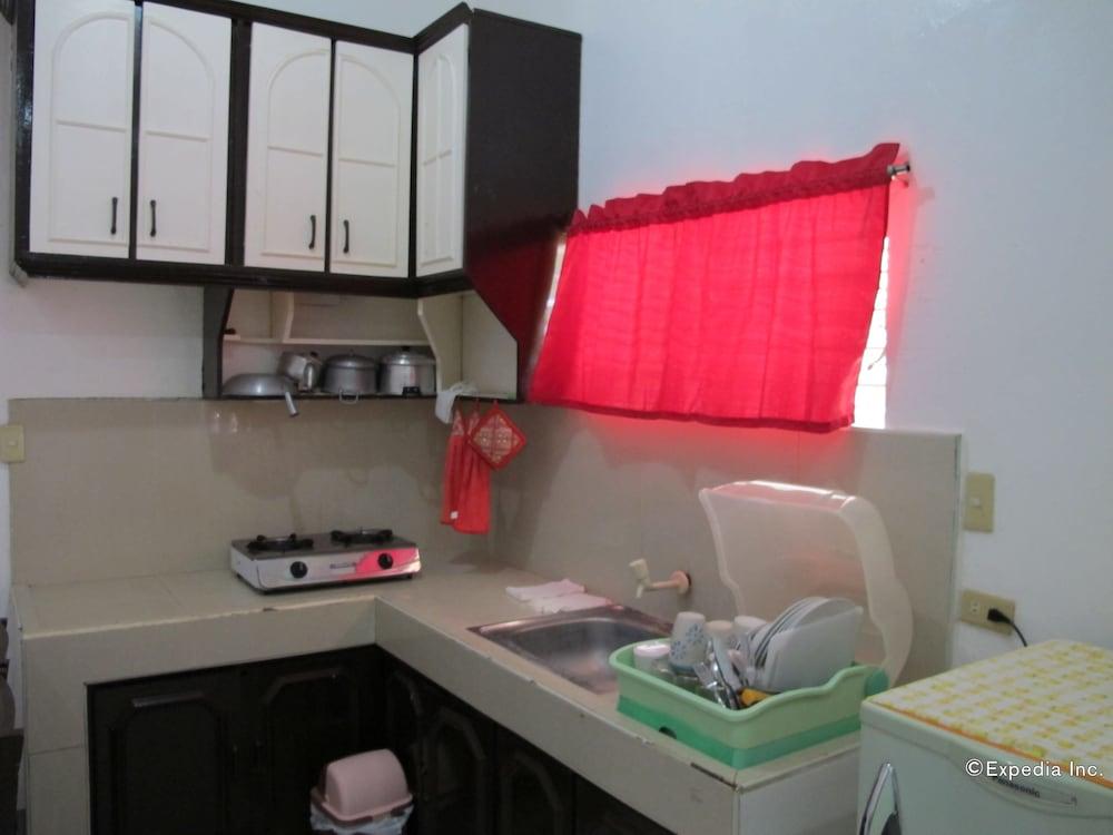 Seashore Beach Resort Puerto Galera Dış mekan fotoğraf