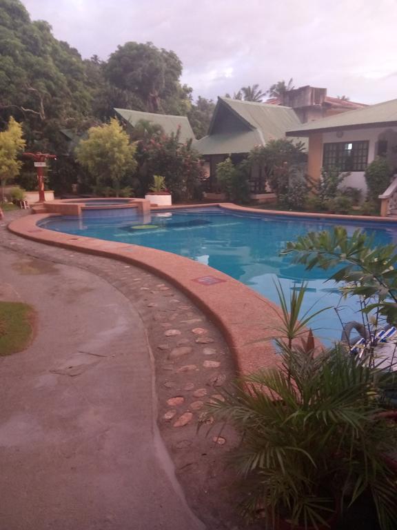 Seashore Beach Resort Puerto Galera Dış mekan fotoğraf
