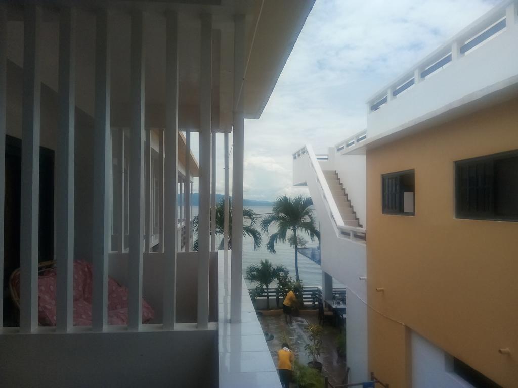 Seashore Beach Resort Puerto Galera Dış mekan fotoğraf